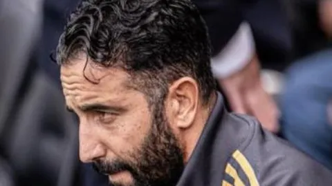 哈登缺席末节，火箭阿门伊森合力战胜快船，续写三连胜佳绩